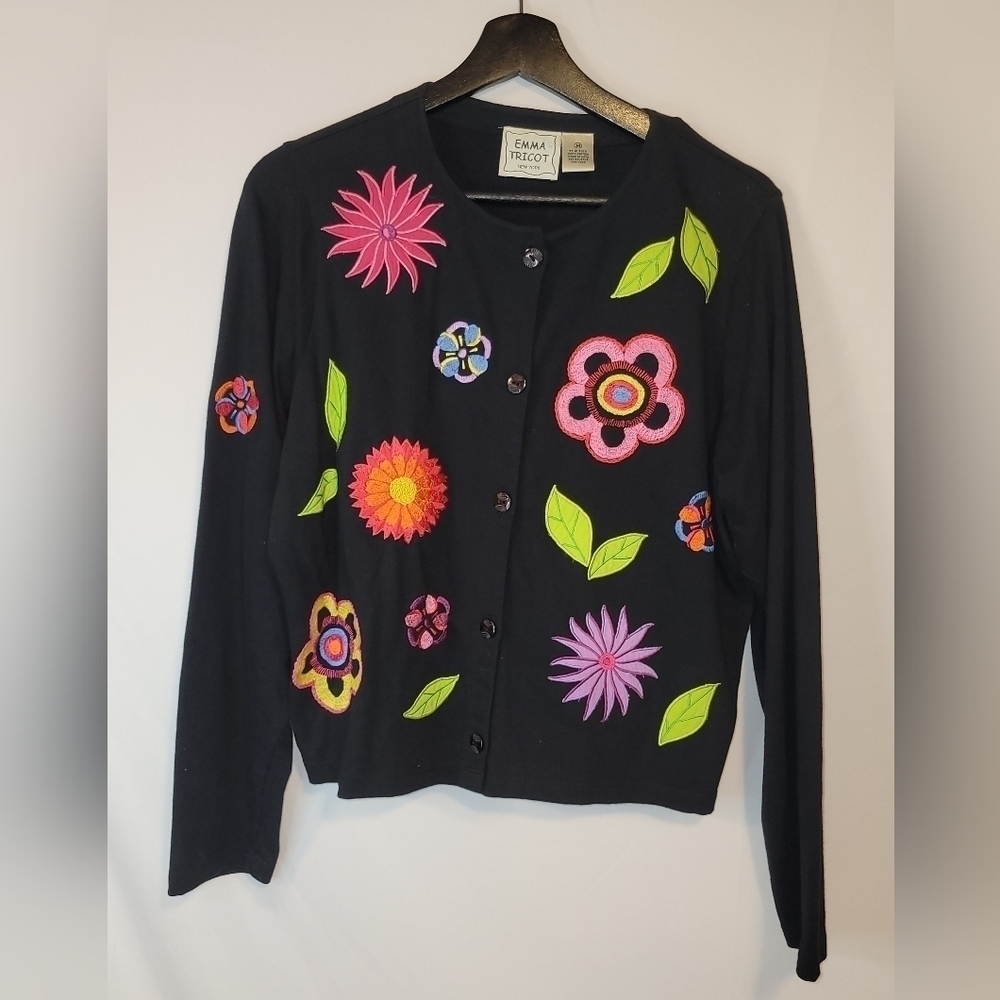 EMMA Tricot New York Vintage Fully Embroidered Spring Flower Grannie Sweater